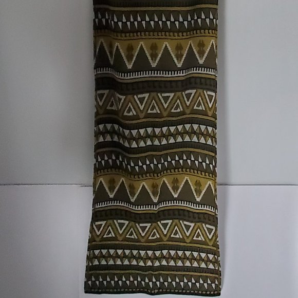 VINTAGE Knit Table Runner Southwestern Decor Cottagey Earthy Olive Green & Black - Picture 2 of 5